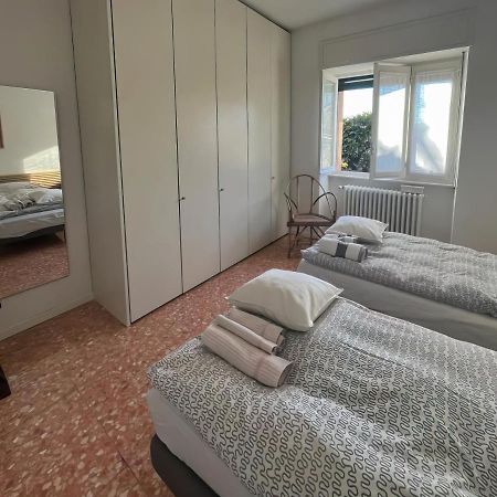 Casa Vacanze Le Violette Βίλα Brunate Εξωτερικό φωτογραφία