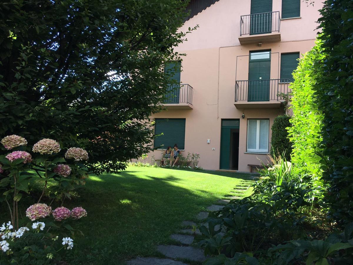 Casa Vacanze Le Violette Βίλα Brunate Εξωτερικό φωτογραφία